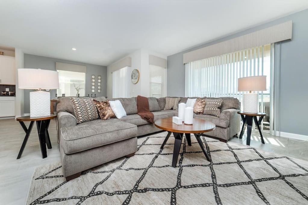 Summer Breeze Gated Style Community Championsgate Holiday home Kissimmee